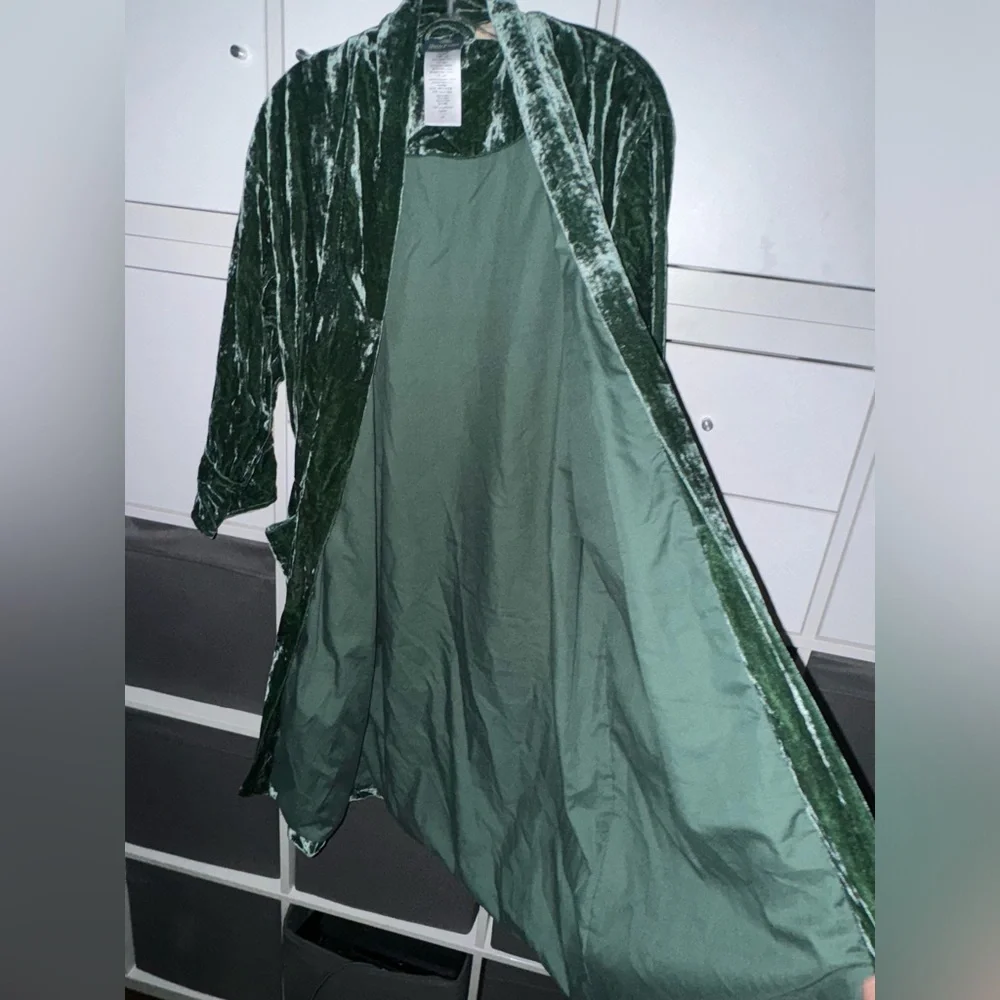 Holiday Pottery Barn Teen Harry Potter Hogwarts Slytherin Robe size S/M